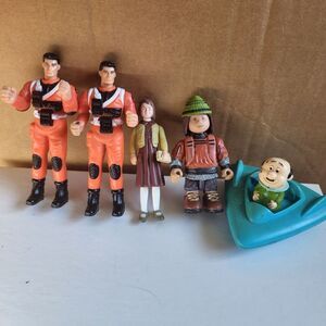 Lot Of 5 Vintage Action Figures 89 Jetsons 01 G.I. Joe 05 Narnia Mighty World